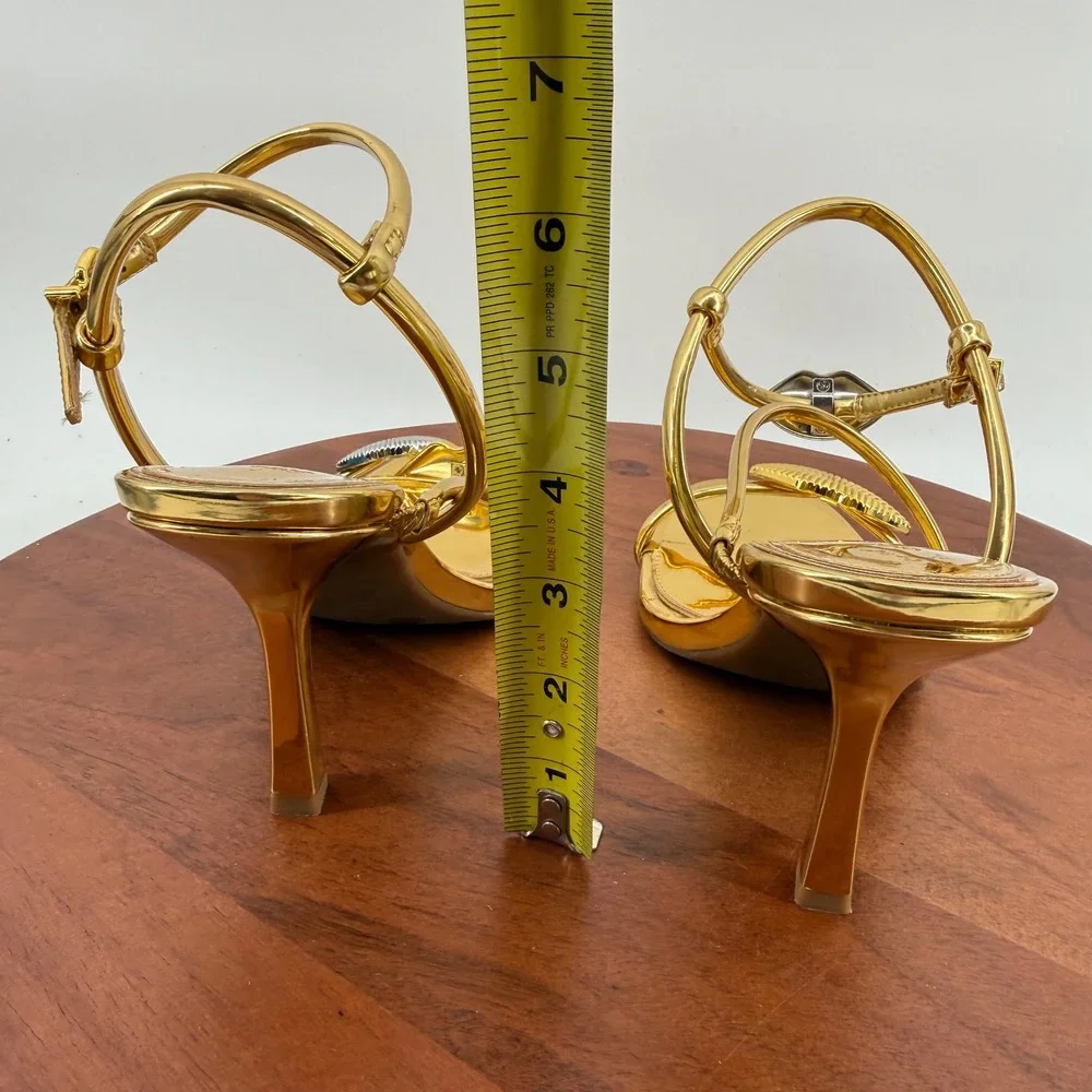Gianni Bini Heeled Sandals Womens Gold Metallic Lip Charm Strappy Stiletto 8M